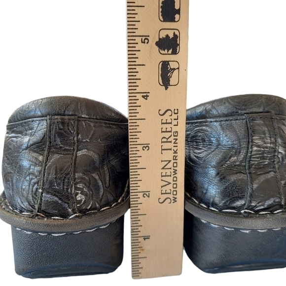 Alegria Alli Slip-On Clog Flat Women's  Size EU 39 US 8.5 Black Embossed Floral - Picture 6 of 14